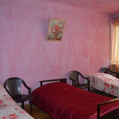 Parisis B&B In Alaverdi Exterior photo